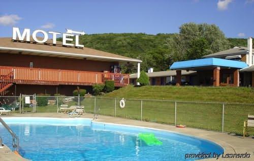 Parkway Inn Vestal Eksteriør billede