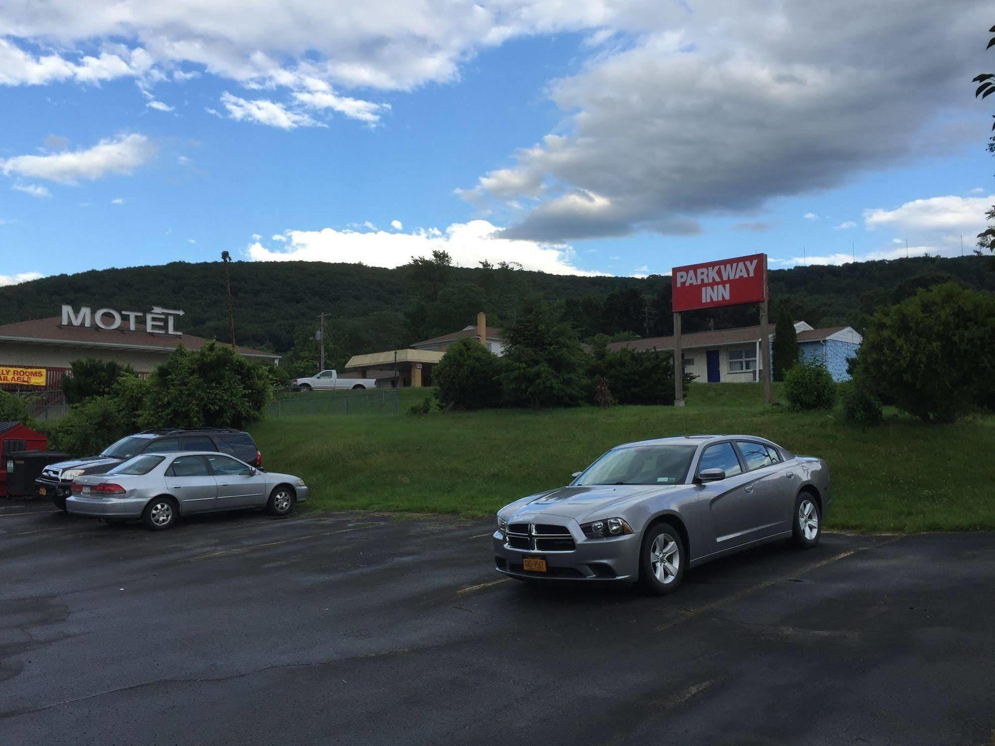 Parkway Inn Vestal Eksteriør billede