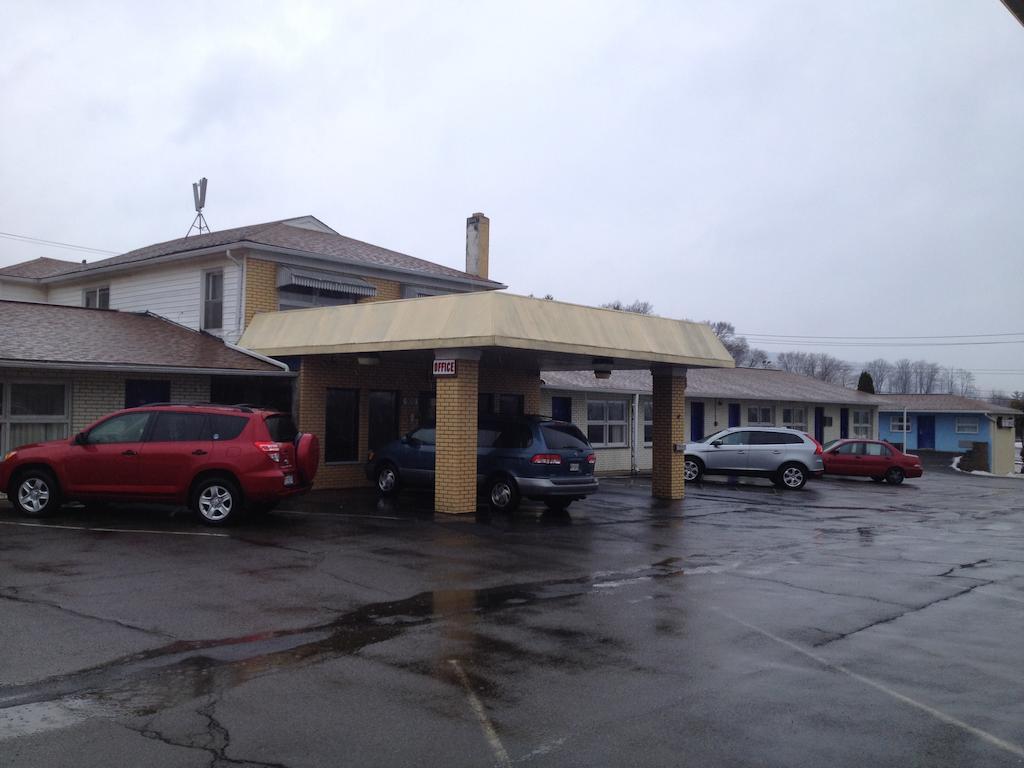 Parkway Inn Vestal Eksteriør billede